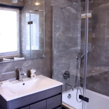 Luna Appartement *